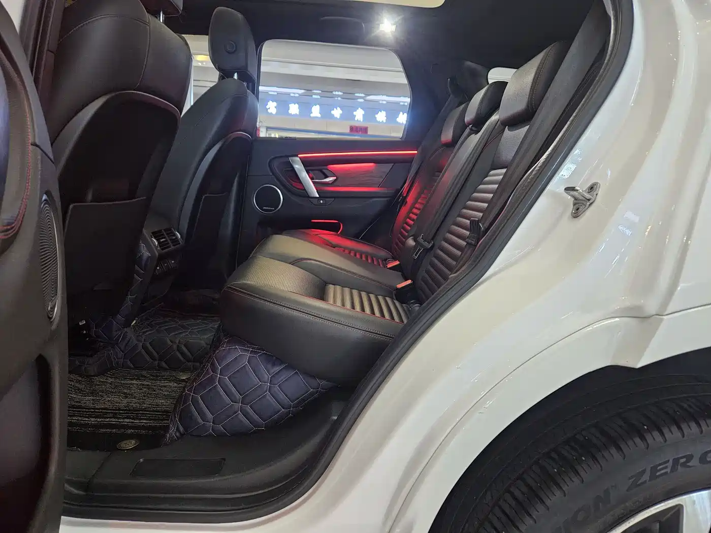 LAND ROVER DISCOVER SPORTS