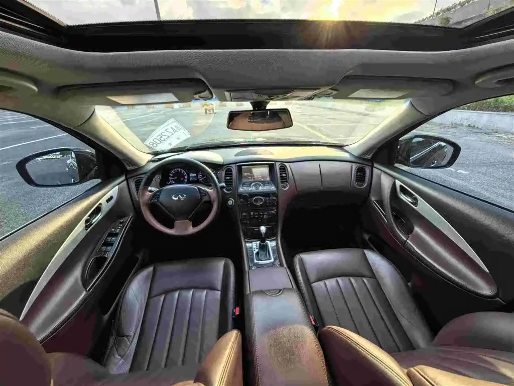 Infiniti QX50 (Import) 2015 2013 2.5L 2WD Elegance