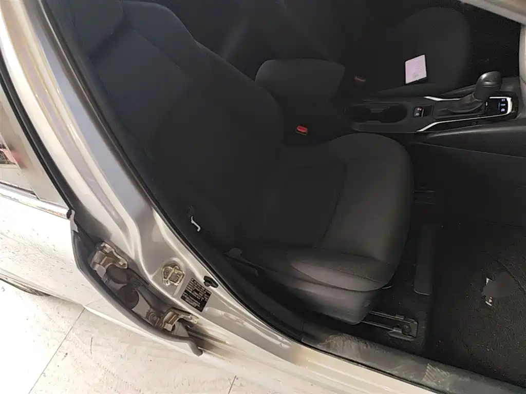 Toyota Levin 2019 Hybrid 1.8H E-CVT Luxury Edition China VI фото 25