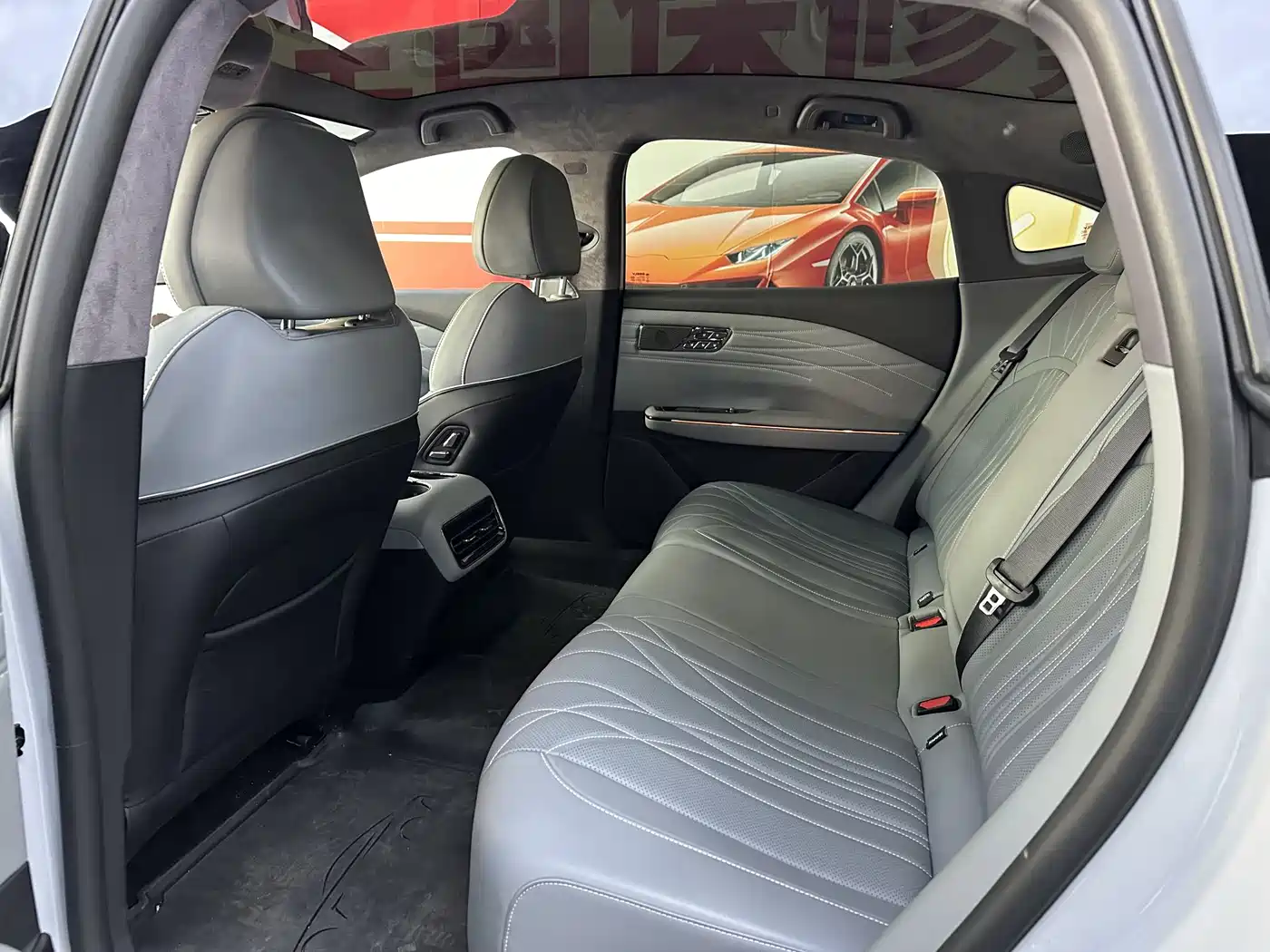Geely Galaxy Galaxy E8 2025 700km Long Voyage Smart Drive Edition фото 10