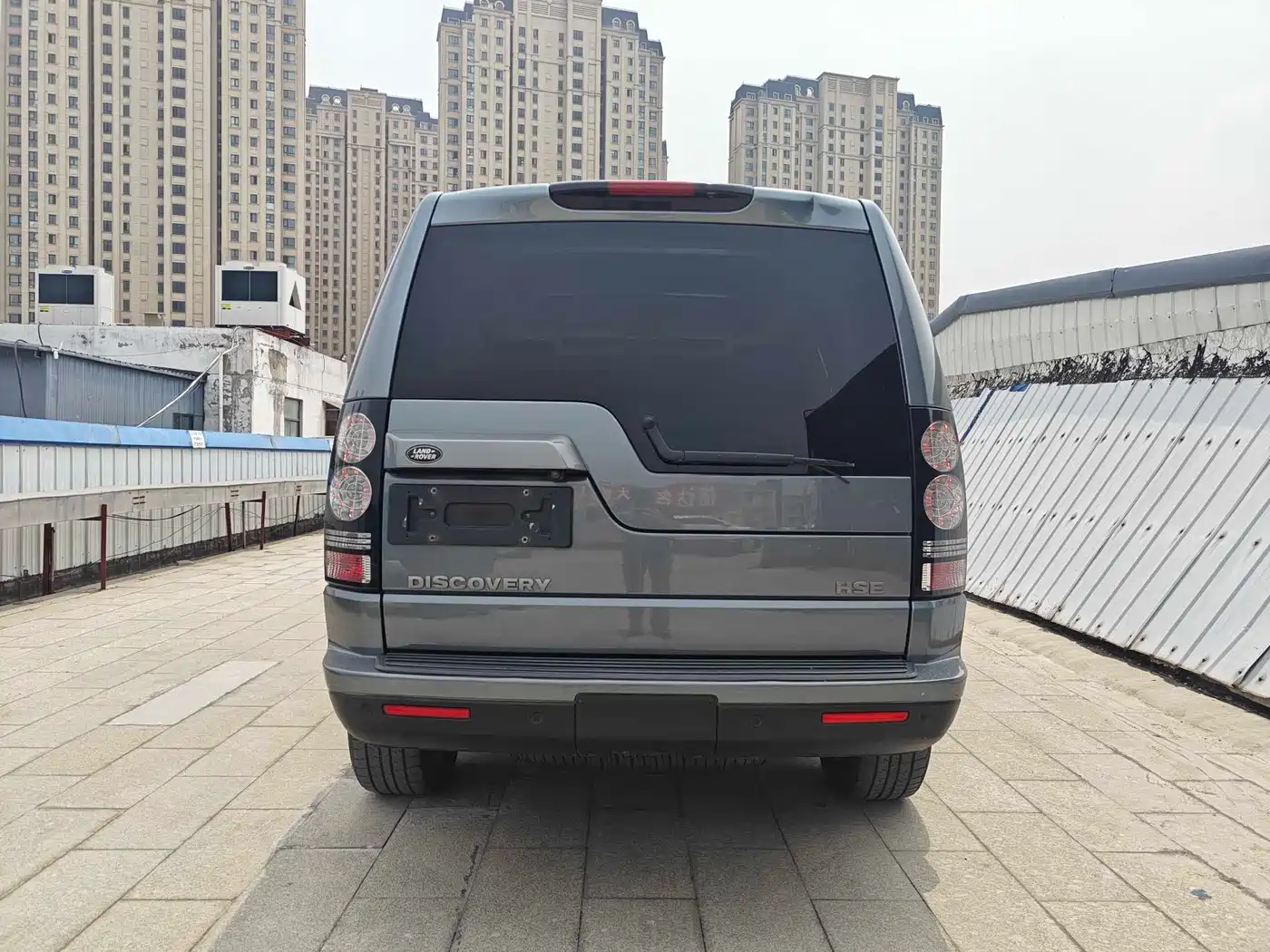 Land Rover Discovery 2014 3.0 SC V6 HSE фото 5
