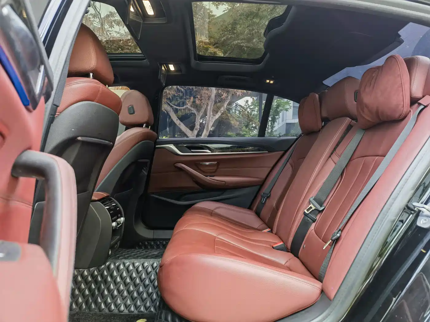 BMW 5 Series 2020 530Li Leading M Sport Package фото 14
