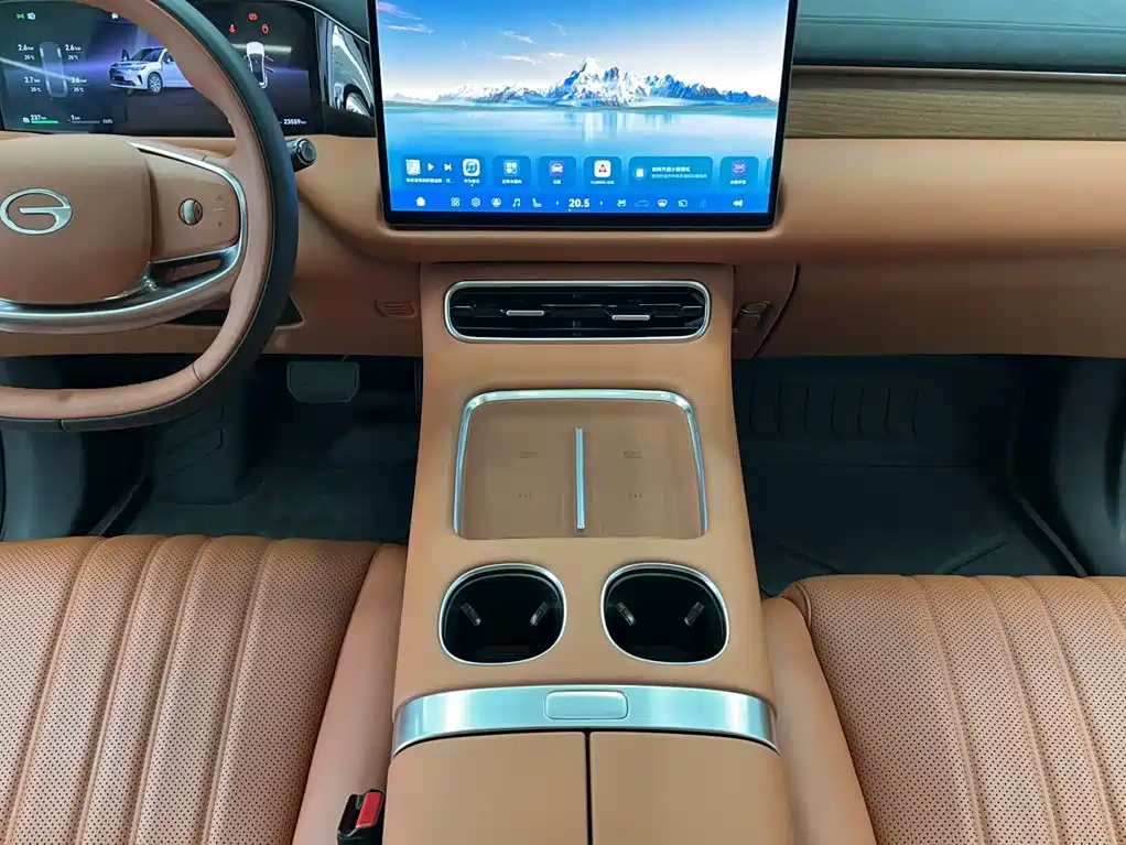 Photo 6 - GAC Trumpchi Trumpchi Vision S9