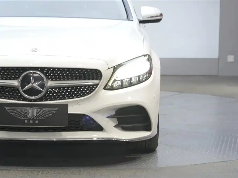 Mercedes-Benz C-Class 2020 C 260 L Sport фото 5