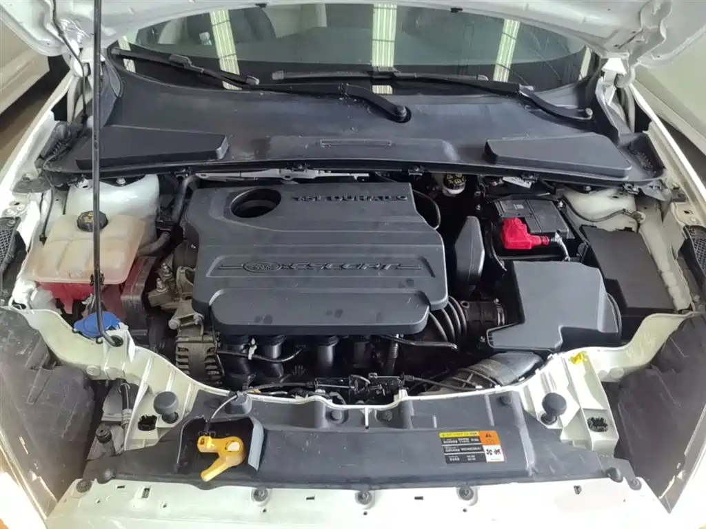 Фото 20 - Ford Escort