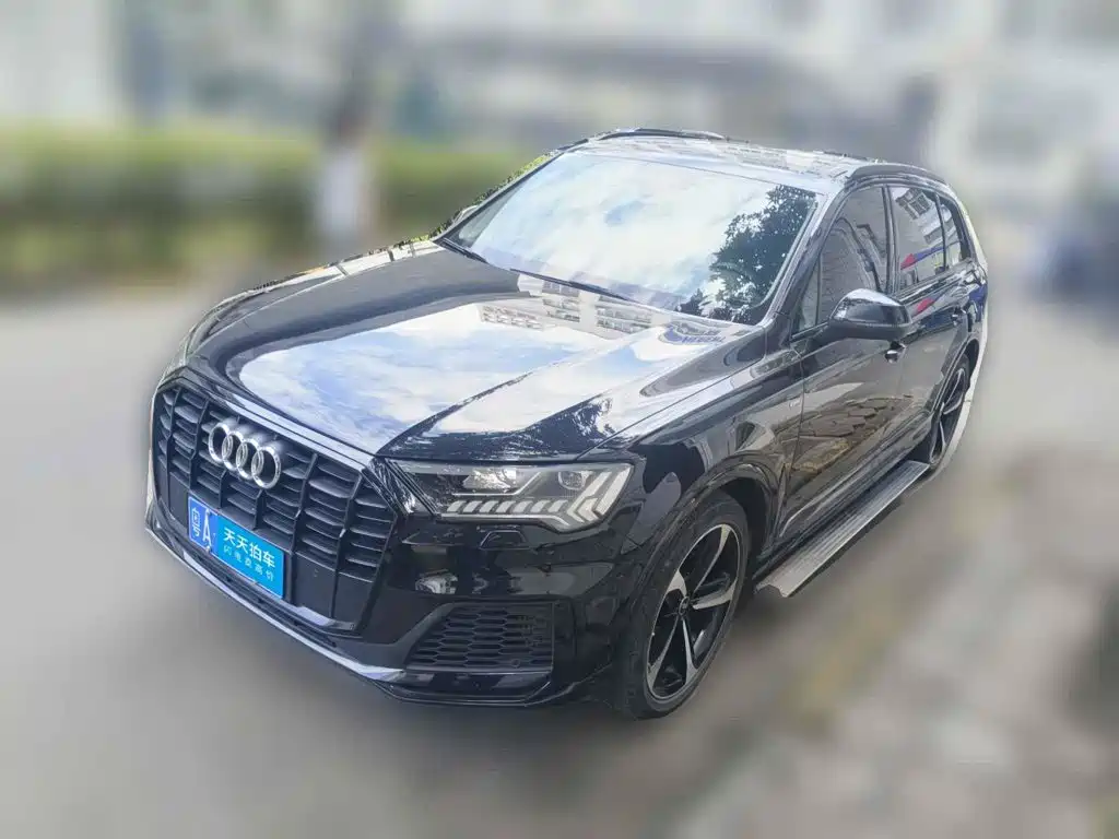 Фото 1 - Audi Q7