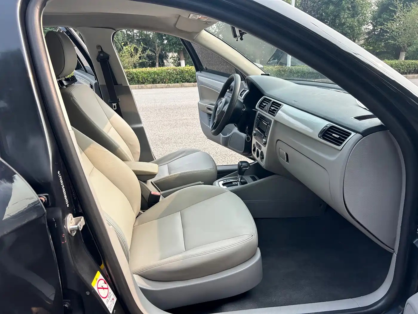Volkswagen Bora 2011 2011 1.6L Automatic Fashion