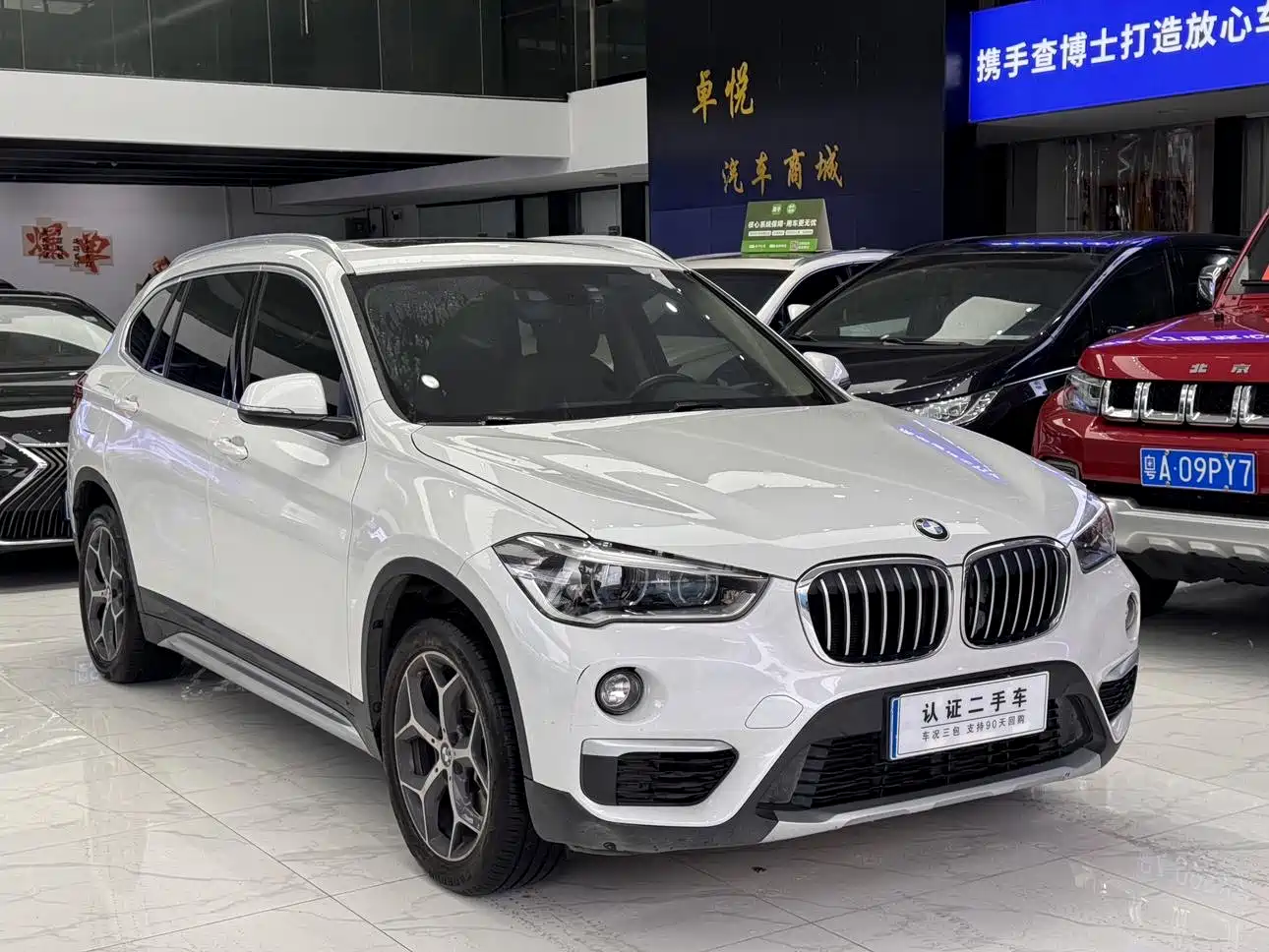 BMW X1 2019 xDrive20Li Premium Model фото 6