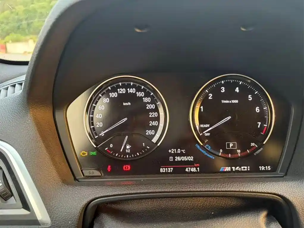 BMW 1 Series (Import) 2018 120i M Sport Package фото 6