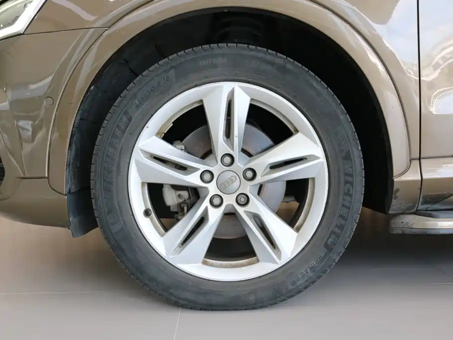 Photo 17 - Audi Q3