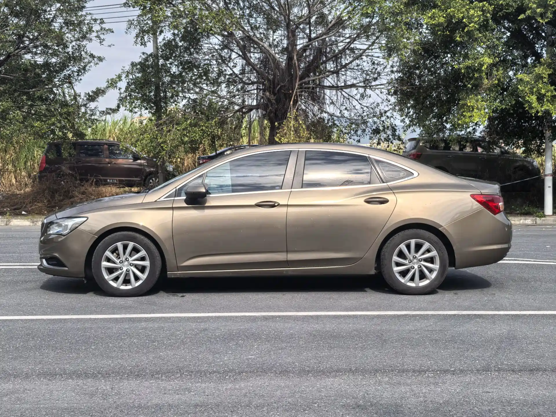 Фото 3 - Buick Verano