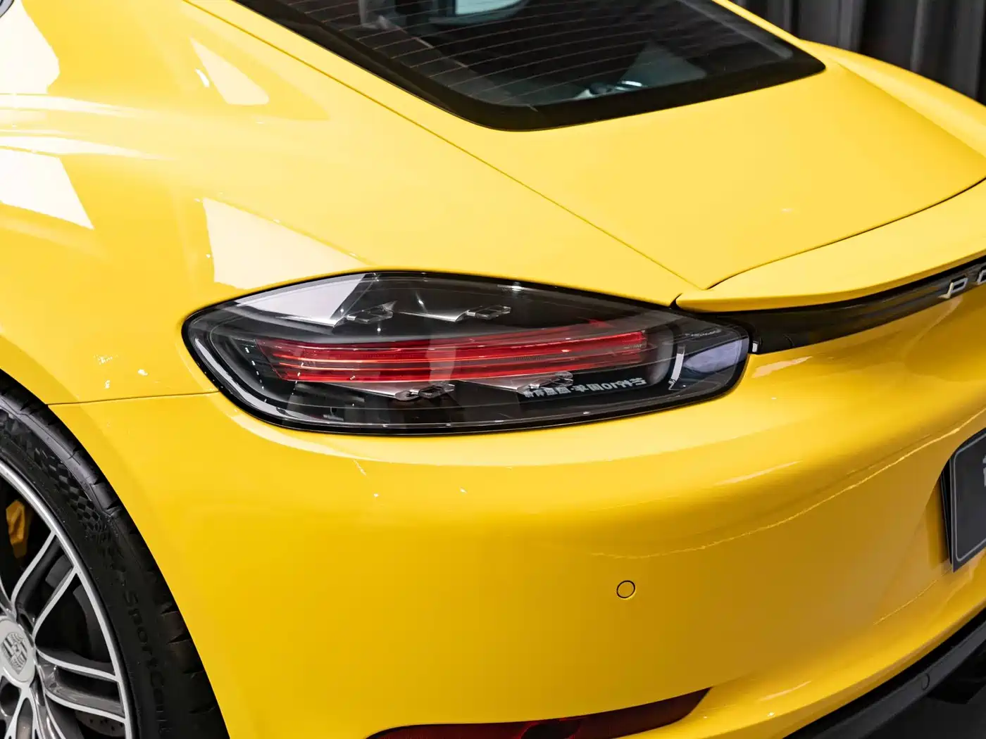 Porsche 718 2018 Cayman 2.0T фото 6