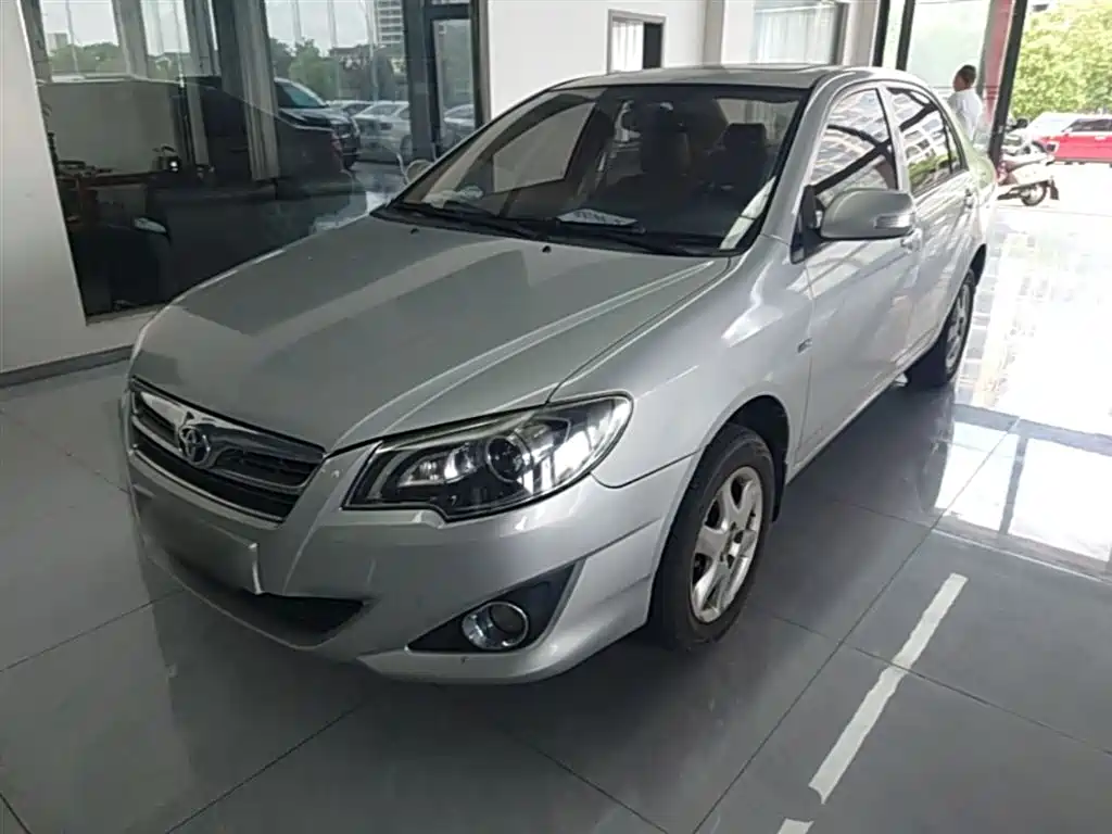 Toyota Corolla 2013 1.6L Automatic Excellence Edition фото 2
