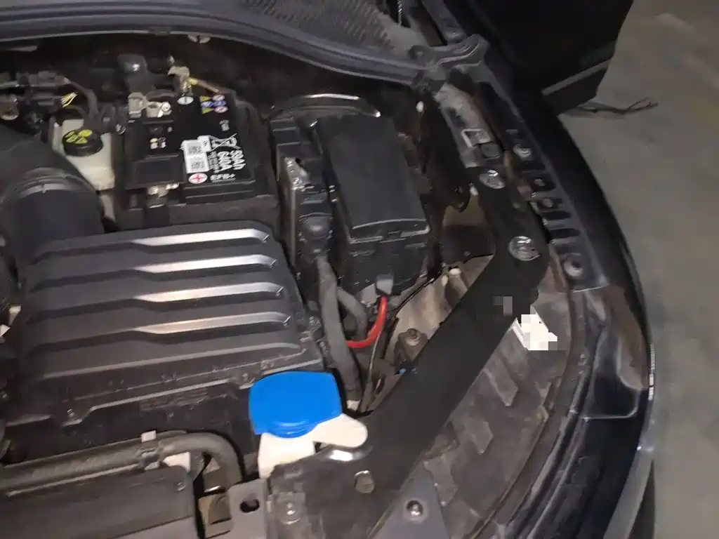 Фото 21 - Volkswagen Tiguan L