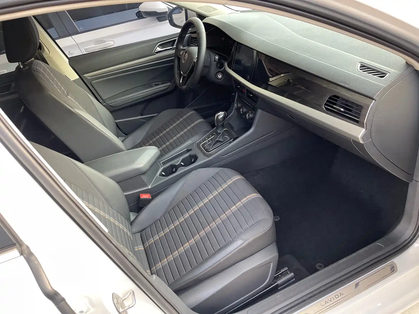 Volkswagen Lavida 2021 280TSI DSG Comfort Edition фото 9