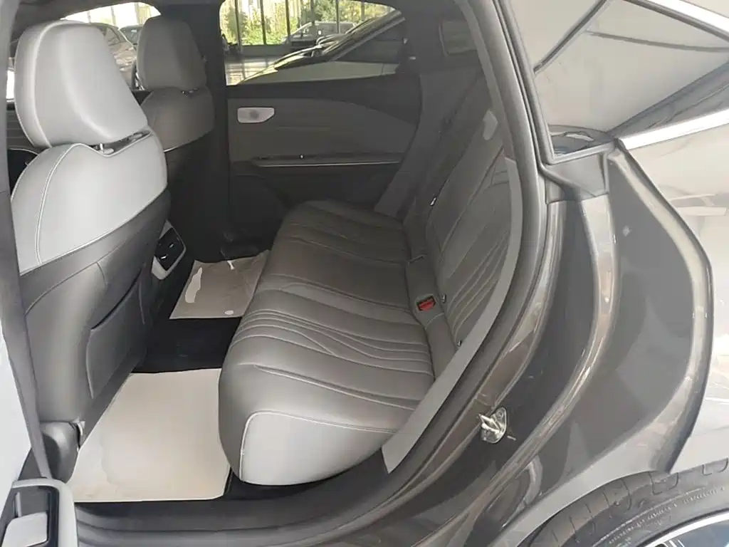 Geely Galaxy Galaxy E8 2024 2024 665km RWD Starship Voyager Edition