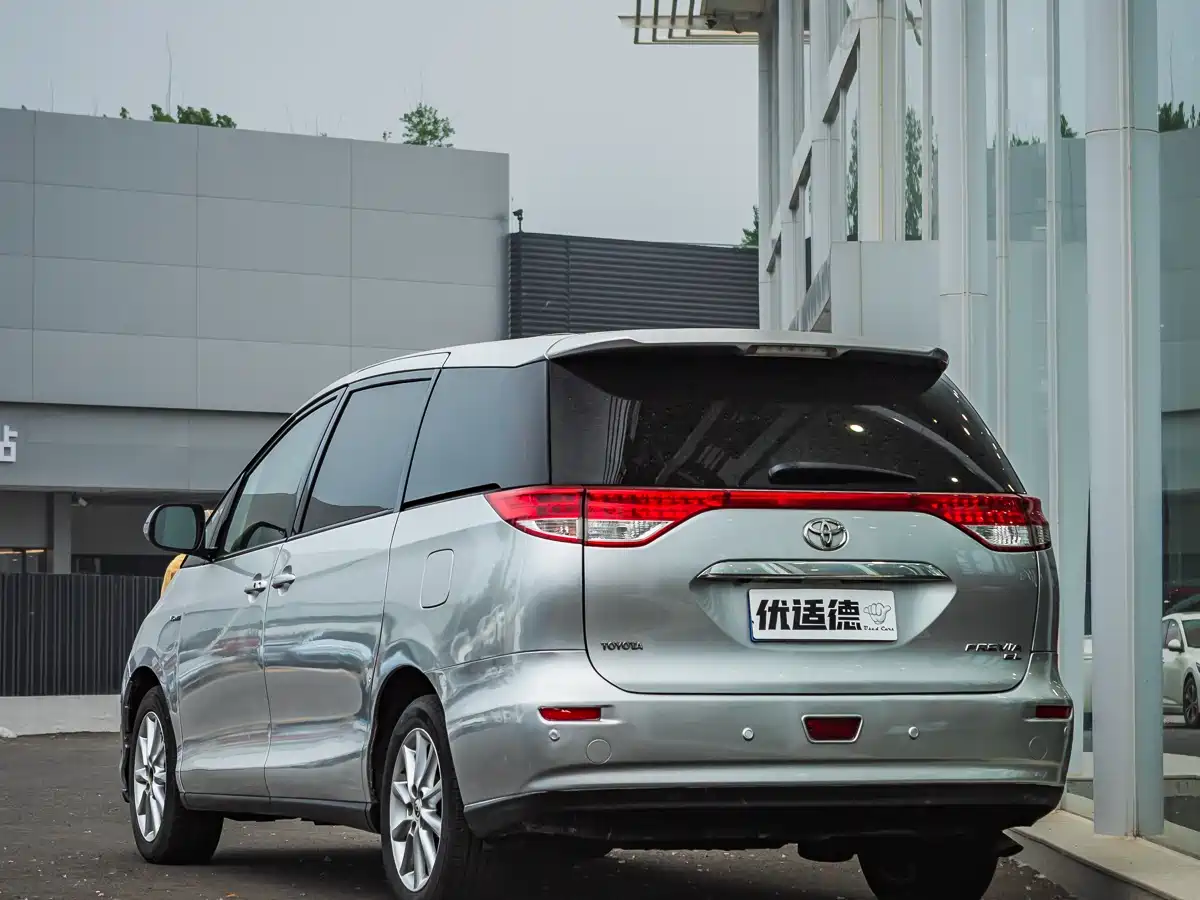 Toyota Previa 2007 3.5L 7-Seater Luxury фото 3
