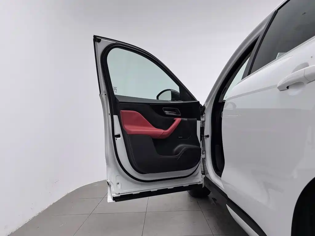 Jaguar F-PACE 2016 2016 2.0T FWD R-Sport Edition