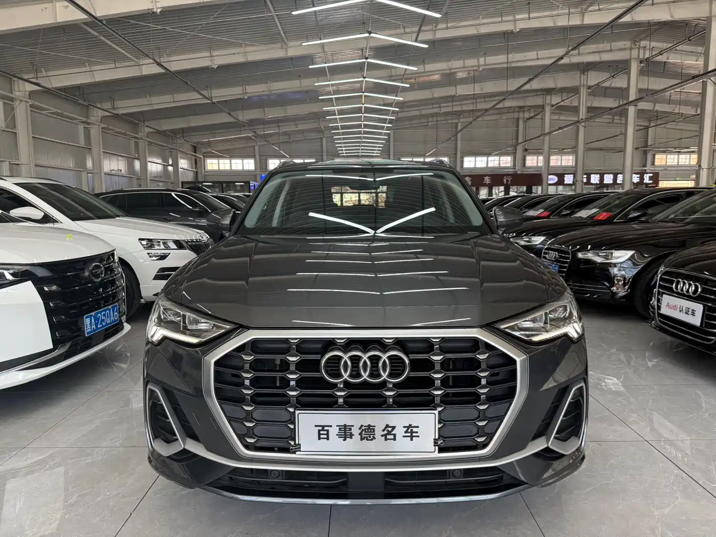 Audi Q3 2023 35 TFSI Fashion Dynamic (1.4T) фото 2