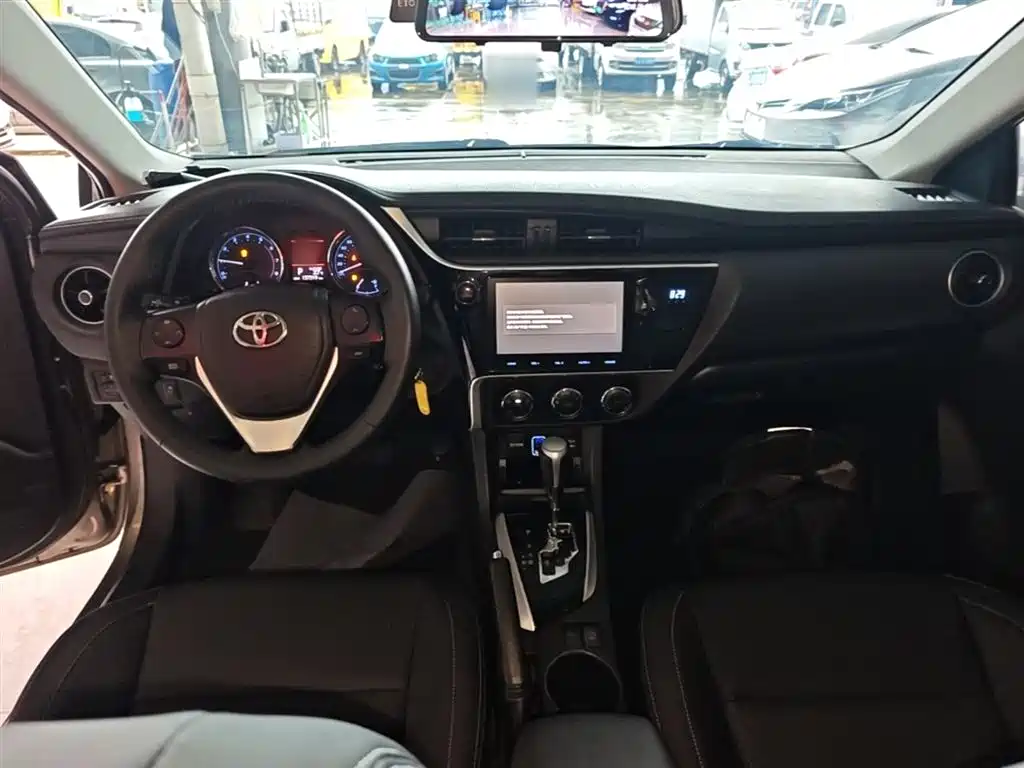 Toyota Corolla 2017 Facelift 1.2T S-CVT GL-i фото 10