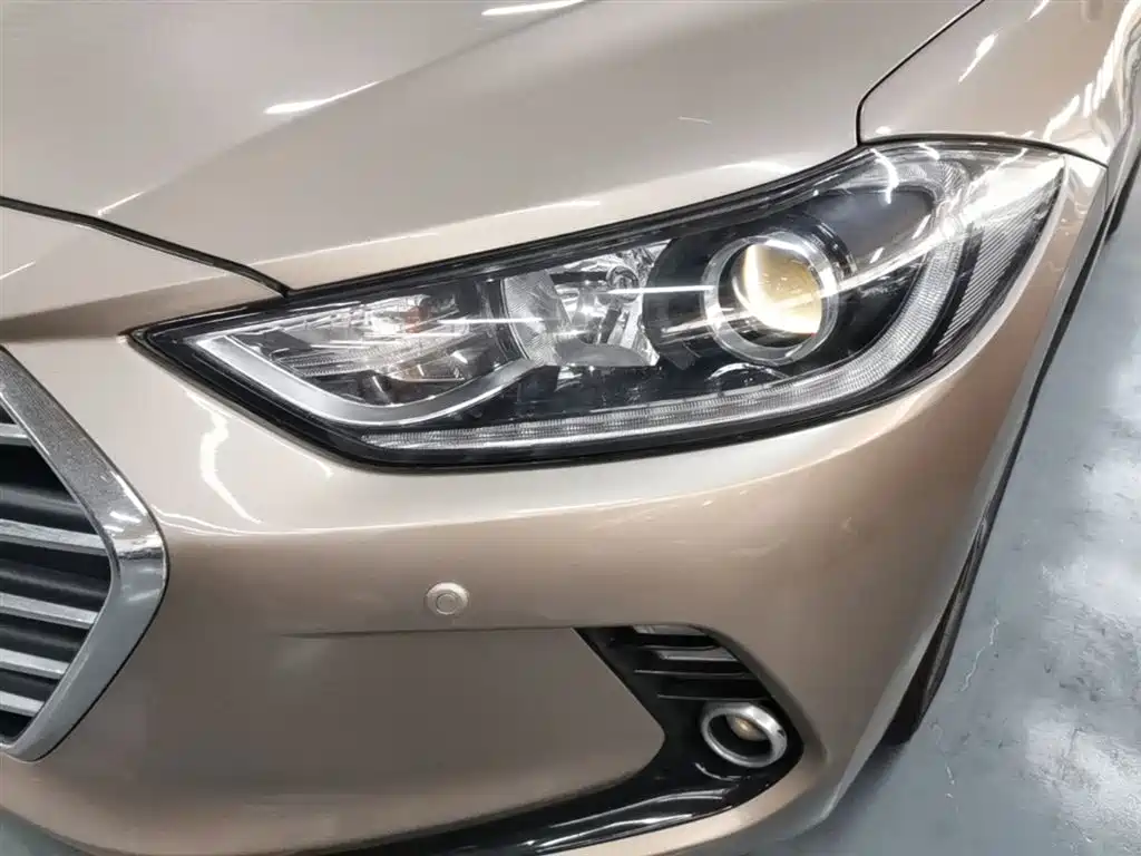 Hyundai Elantra 2016 Model 1.6L Automatic Smart Elite фото 24