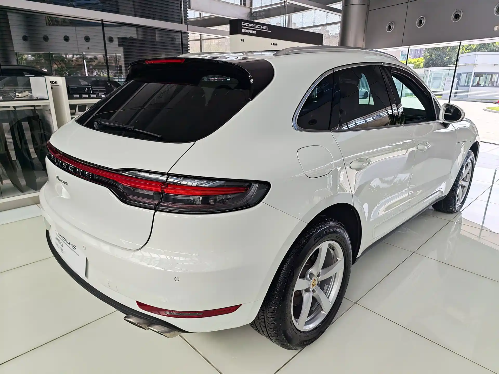 Фото 5 - Porsche Macan