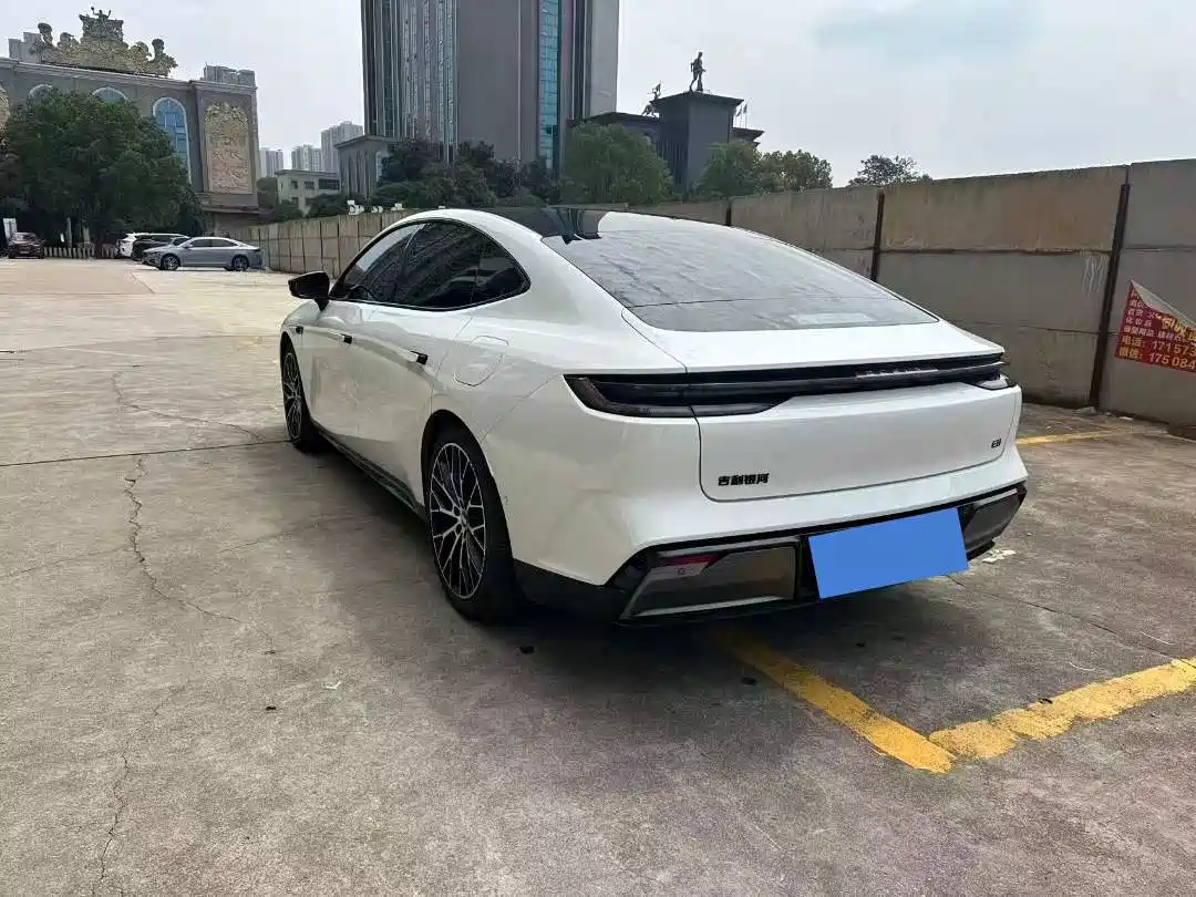 Geely Galaxy Galaxy E8 2025 2025 620km AWD Starship LiDAR Smart Drive Edition