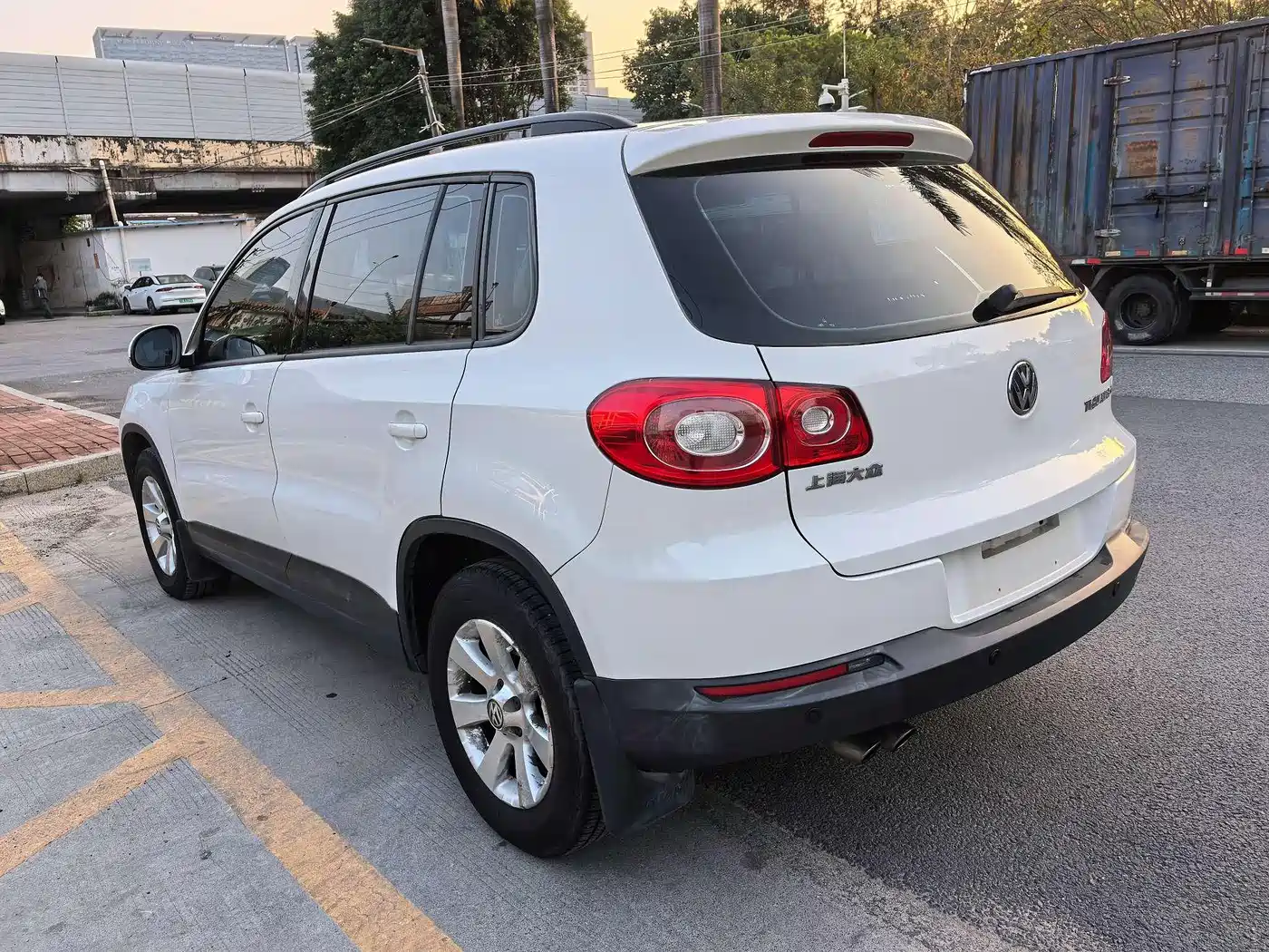 Volkswagen Tiguan 2012 1.8TSI Manual 2WD Metro Edition фото 7