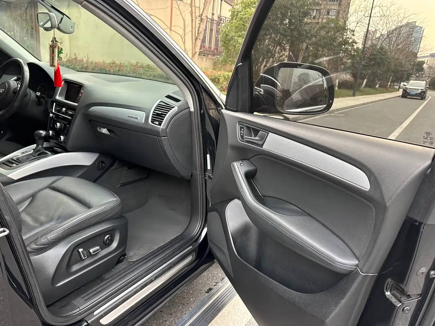 Audi Q5 2018 2017 Plus 40 TFSI Technology