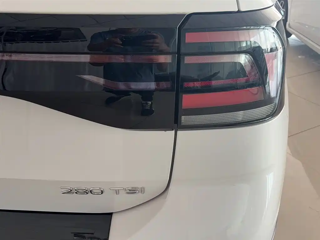 VOLKSWAGEN TU KAI
