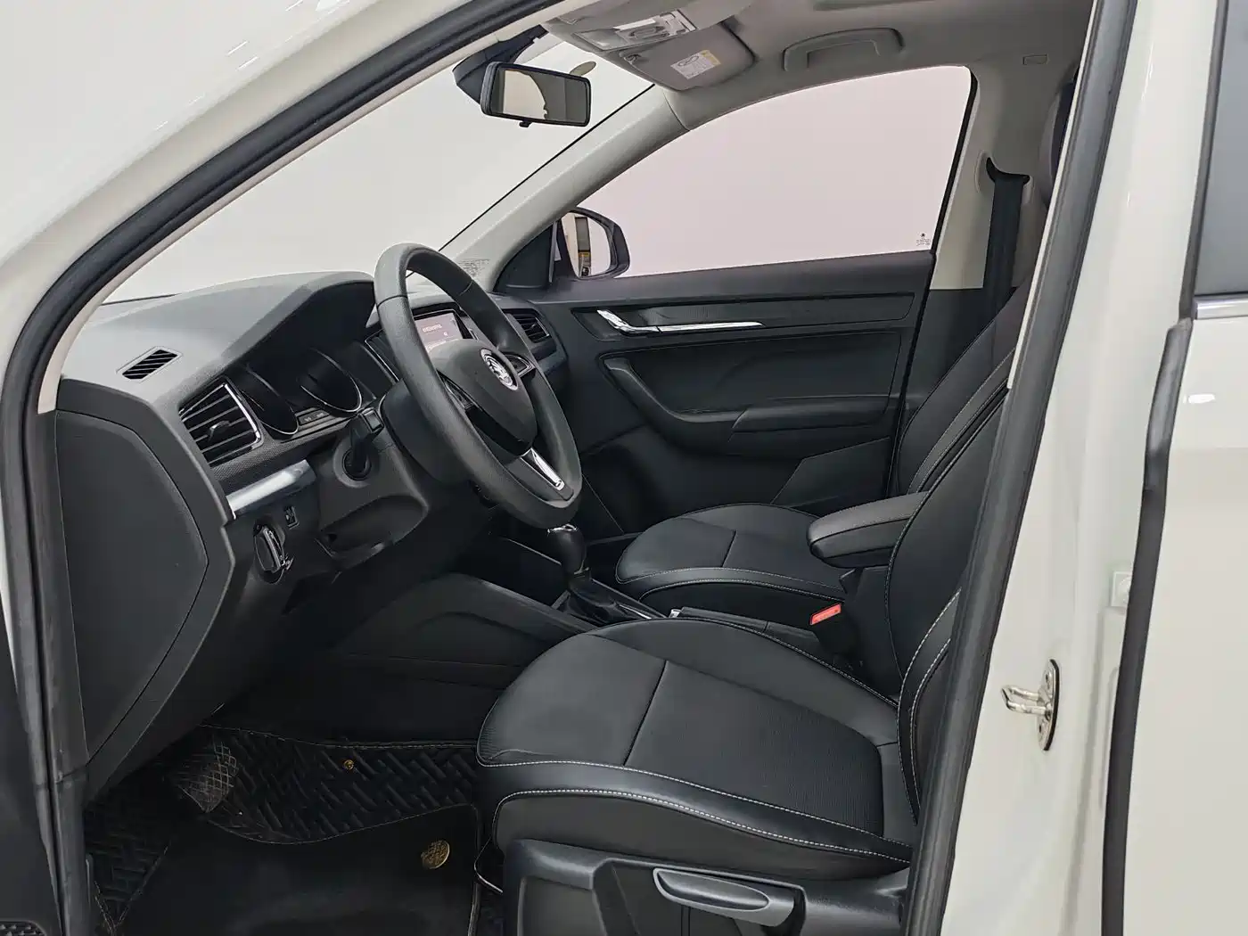 Škoda Kamiq 2020 Model 1.5L Automatic Comfort фото 7
