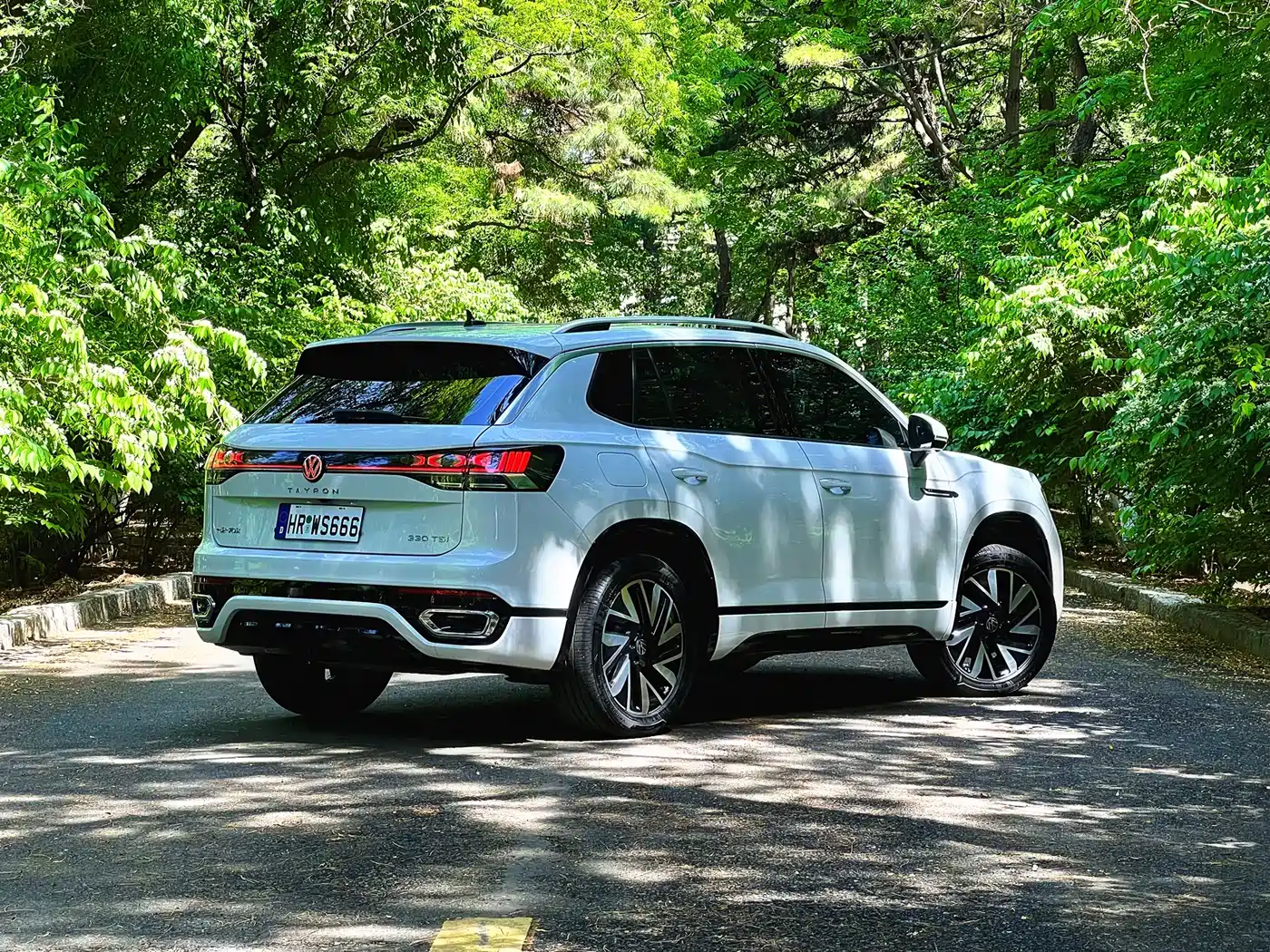 Volkswagen Tayron 2024 330TSI 2WD R-Line High Performance фото 12