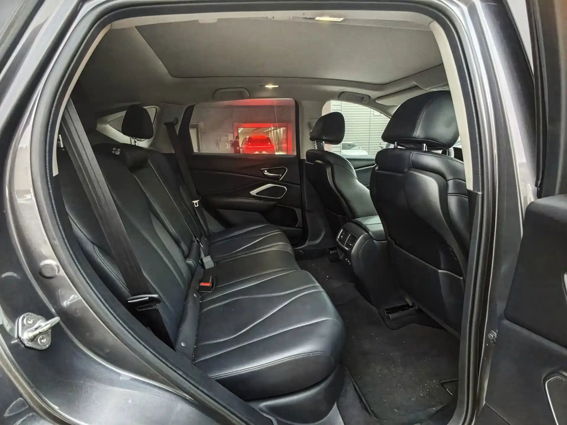 Photo 15 - Acura RDX