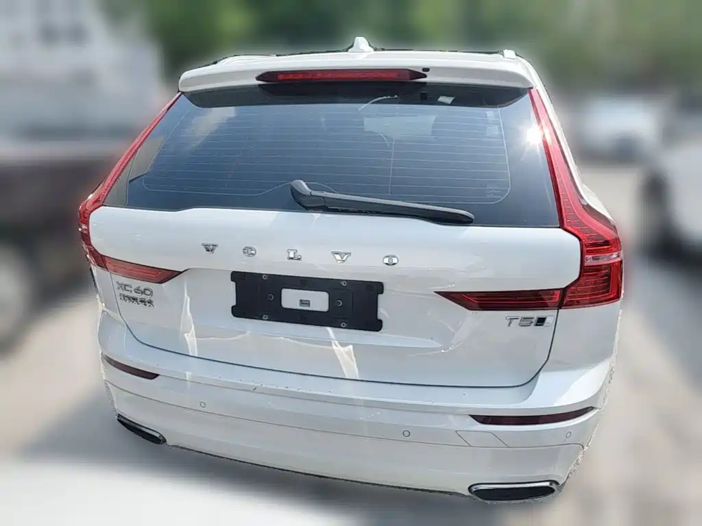Photo 10 - Volvo XC60