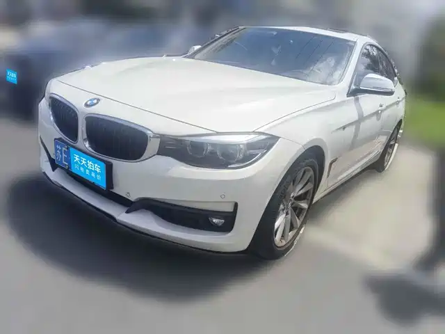 BMW 3 Series GT 2018 320i Fashion — фото 1