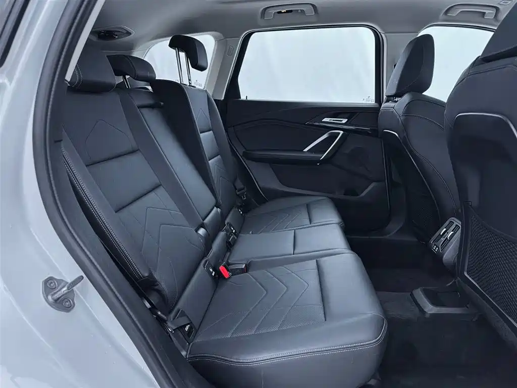 BMW X1 2023 sDrive20Li X Design Package фото 15