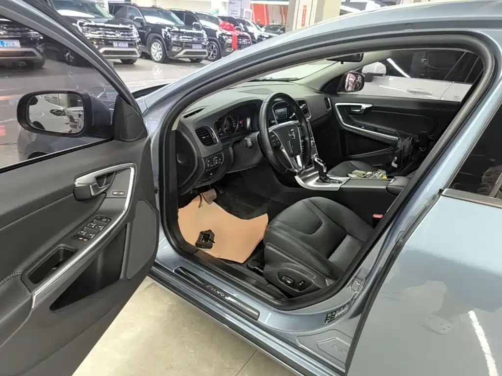 Volvo S60 2017 2017 S60L T3 Momentum