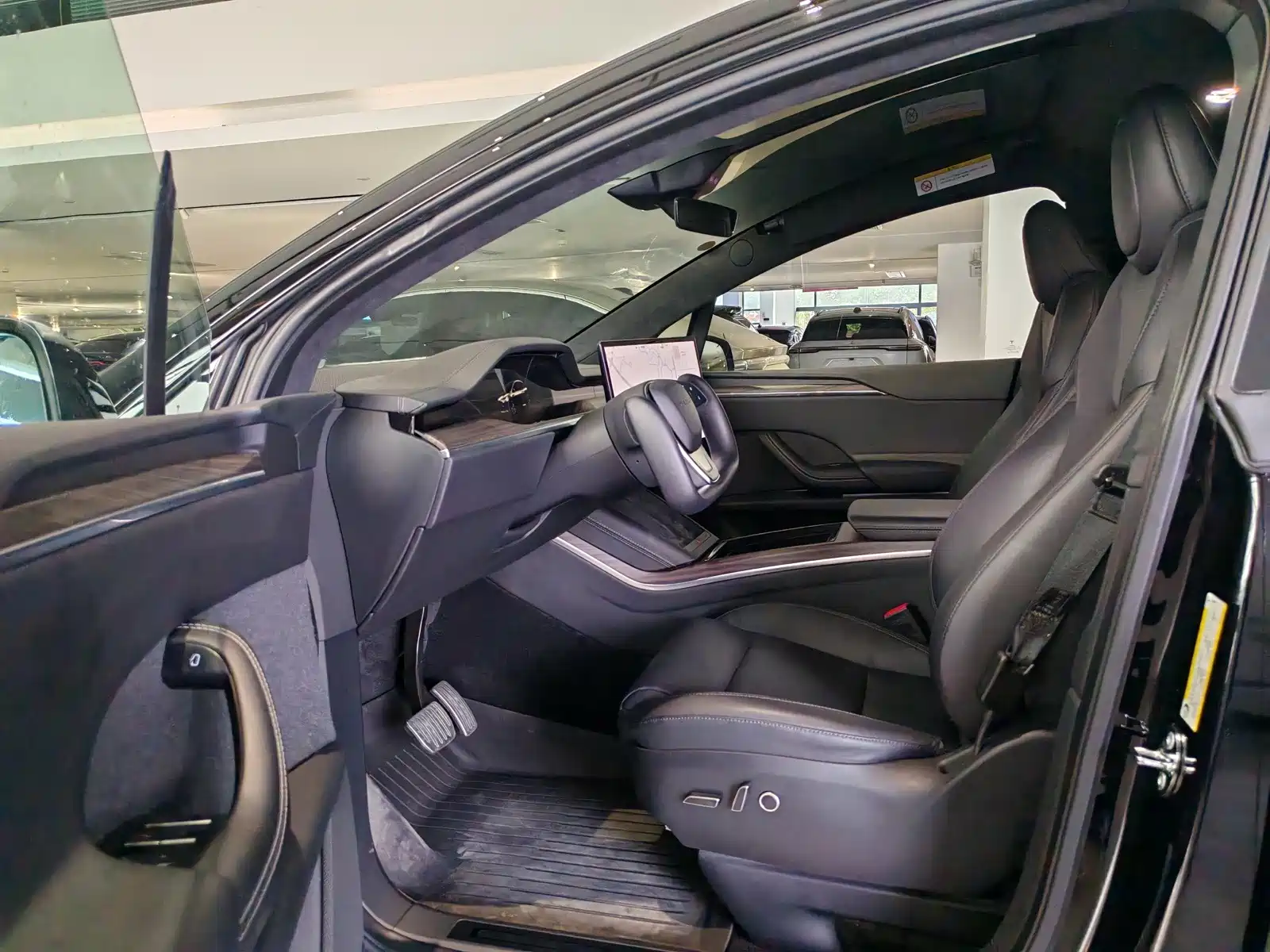 Фото 4 - Tesla Model X