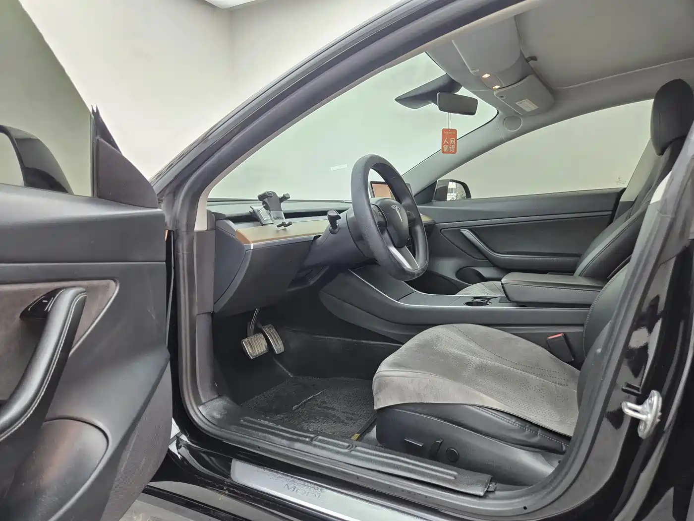 Tesla Model 3 2020 2019 Standard Range Rear-Wheel Drive Upgrade