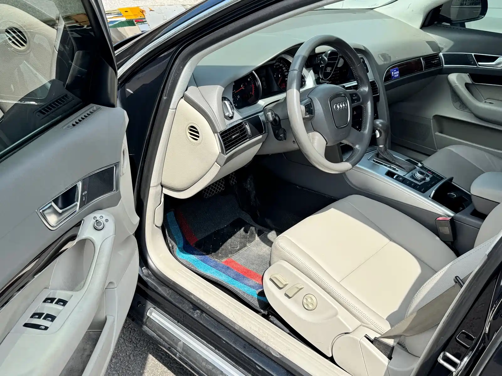 Фото 5 - Audi A6L