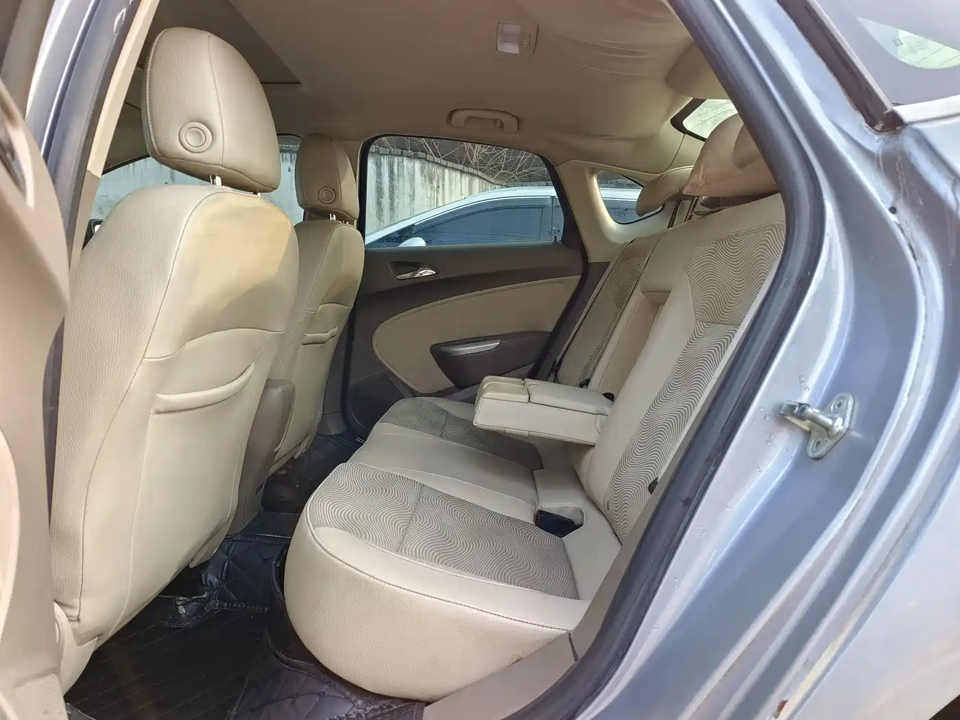 Buick Excelle 2012 GT 1.6L Manual Comfort фото 9