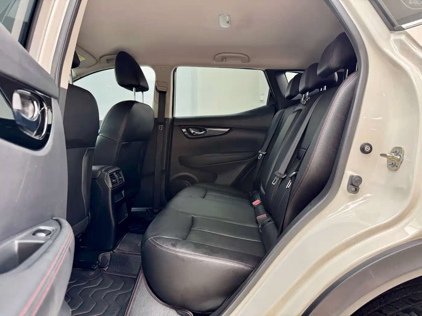 Фото 8 - Nissan Qashqai