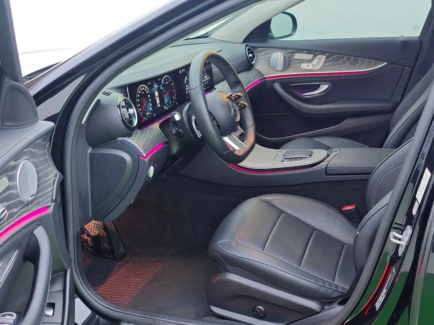 Mercedes-Benz E-Class 2021 E 300 L Luxury фото 8