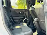 صورة 14 - Jeep Renegade