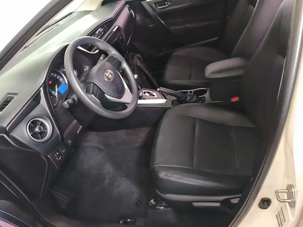 Toyota Corolla 2017 Facelift 1.2T S-CVT GL фото 15