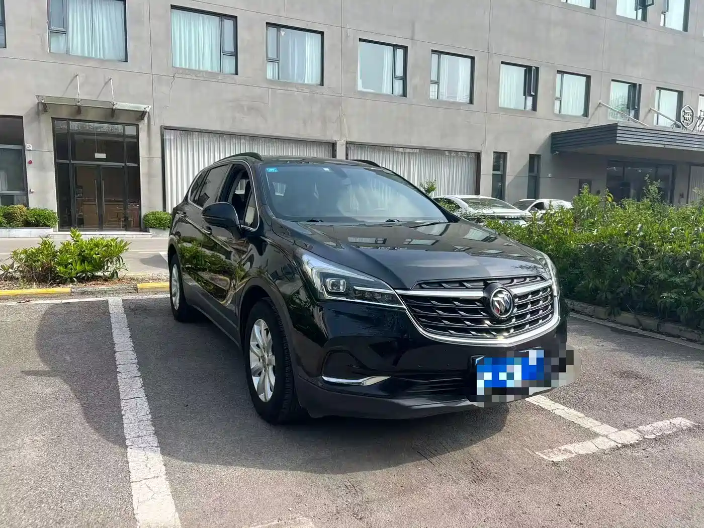 Buick Envision Plus 2020 20T FWD Leading фото 2