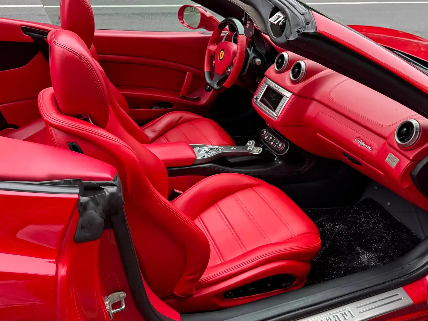 Ferrari California T 2011 2009 4.3L Standard
