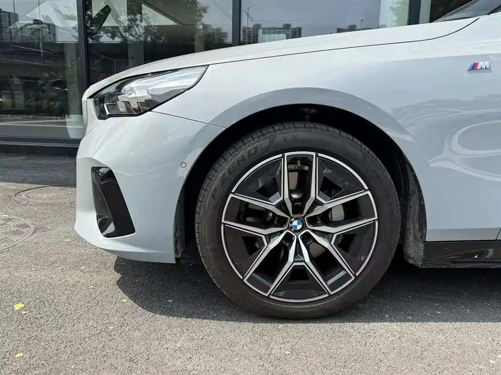BMW 5 Series (Import) 2025 2024 530i Leading Model M Sport Package
