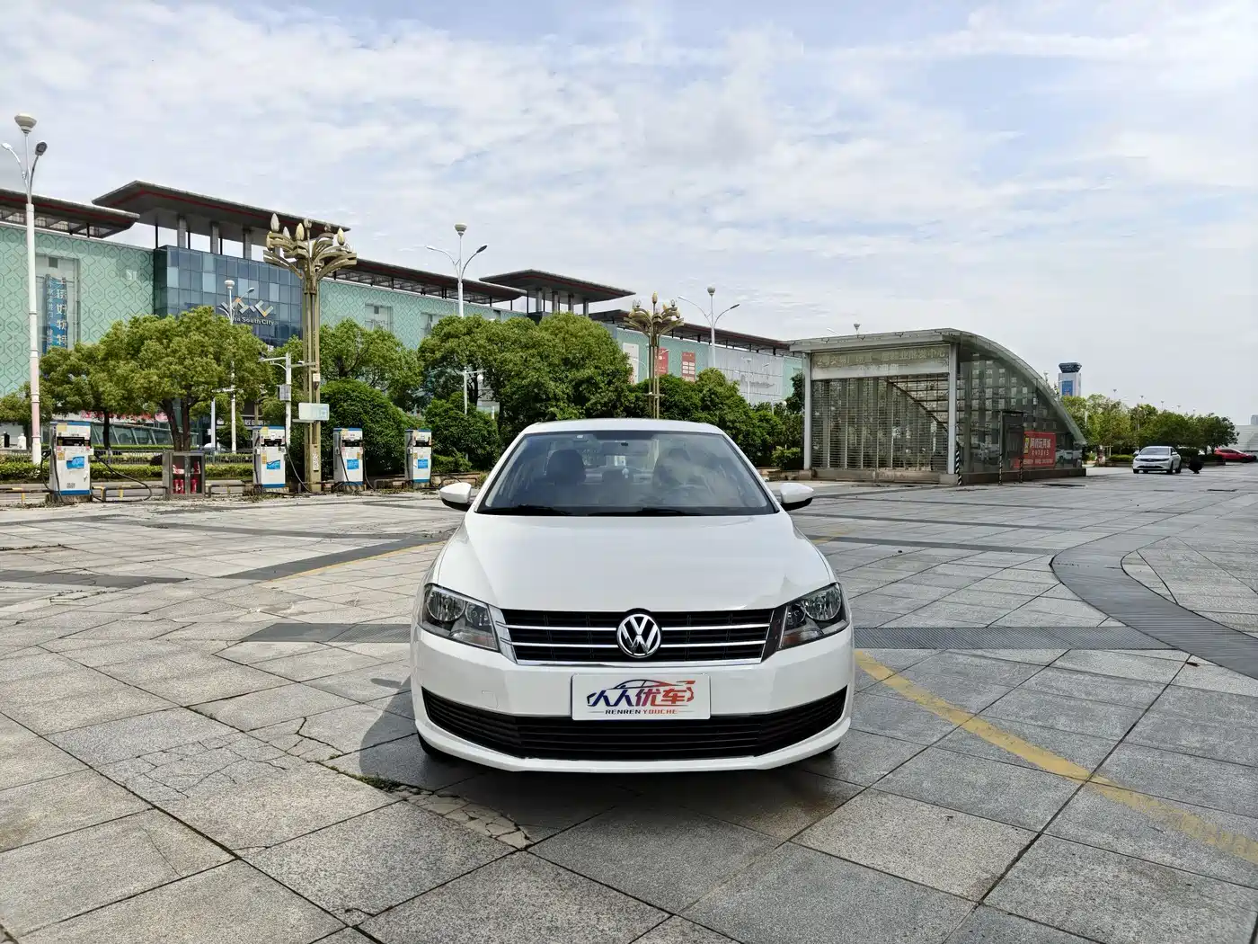 Volkswagen Lavida 2013 Facelift Classic 1.6L Automatic Trend фото 2