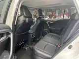 Фото 6 - Toyota Wildlander